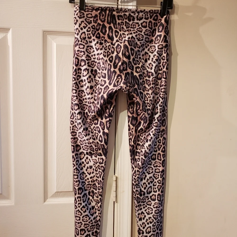 Onzie Mamba PythonHIGH RISE LEGGING - LEOPARD - Picture 9 of 12